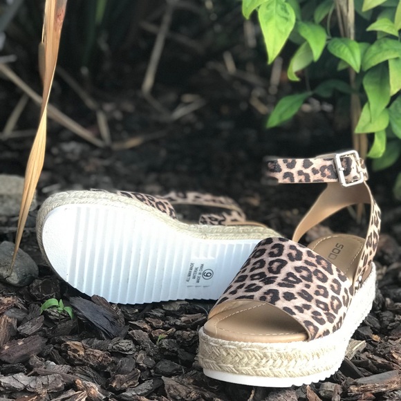 Leopard buckle strap espadrille sandal - Picture 6 of 7